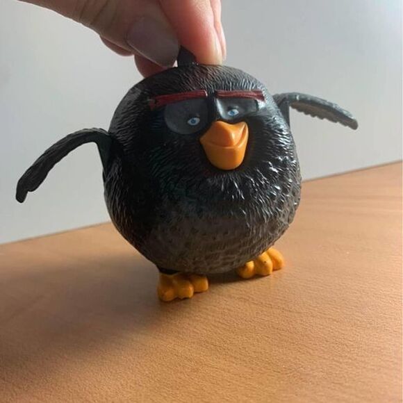 Angry Birds Black Bomb Moving Wings Cake Topper 3" McDonald’s Happy Meal Toy - Picture 5 of 8